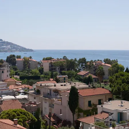 H11 Elena House Vista - Porto San Remo