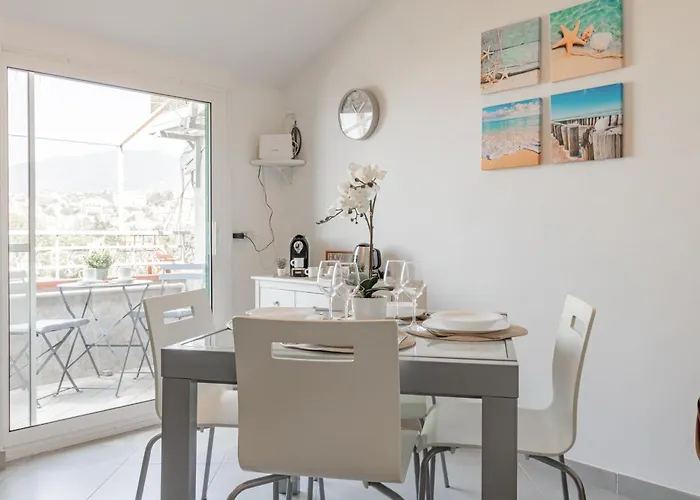 H11 Elena House Vista - Porto Sanremo