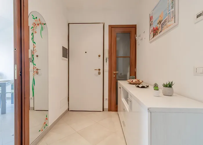 H11 Elena House Vista - Porto Sanremo