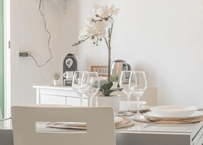 H11 Elena House Vista - Porto * Sanremo